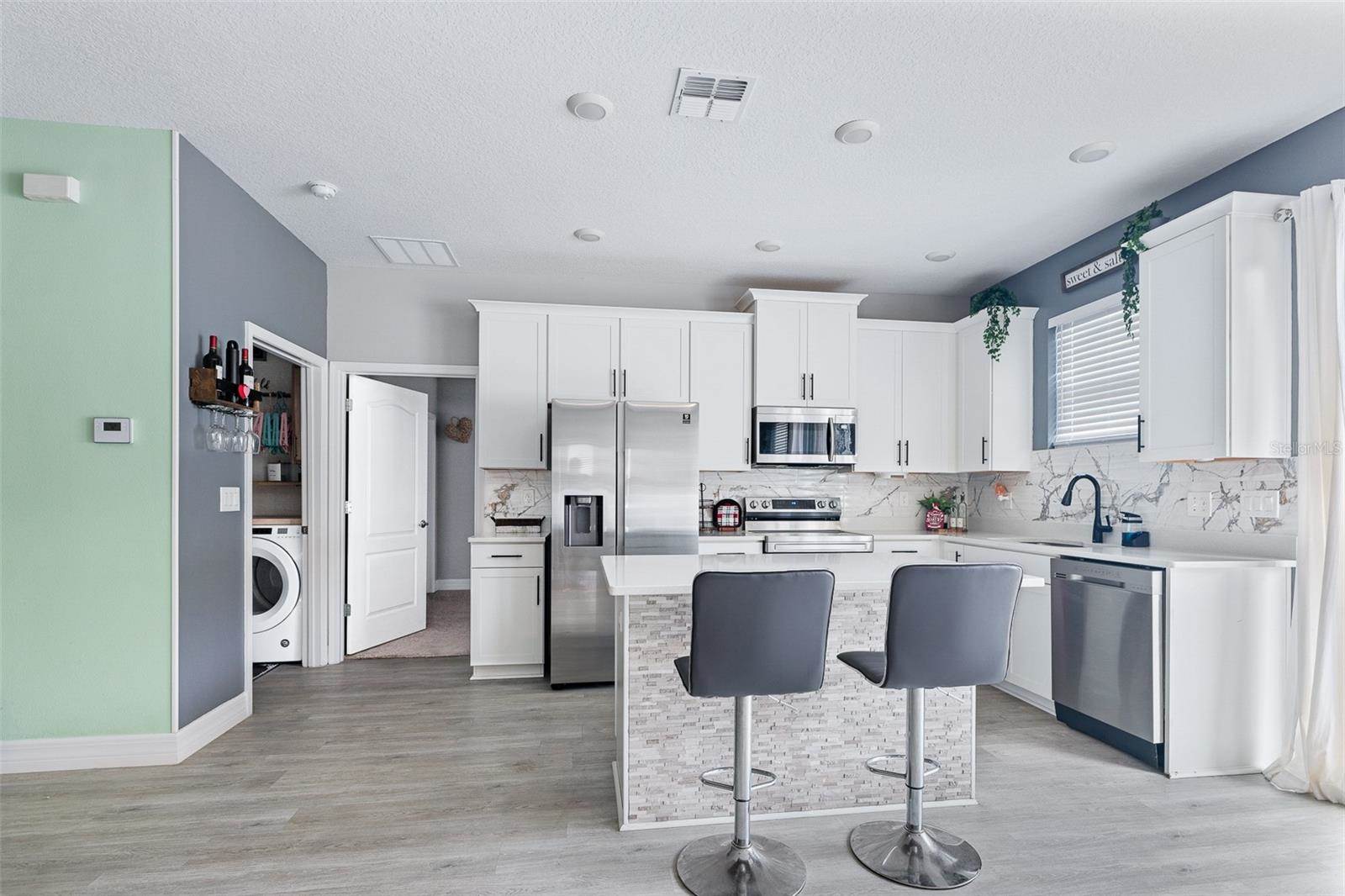 113 Plumosus Park Dr, Deland, FL 32724