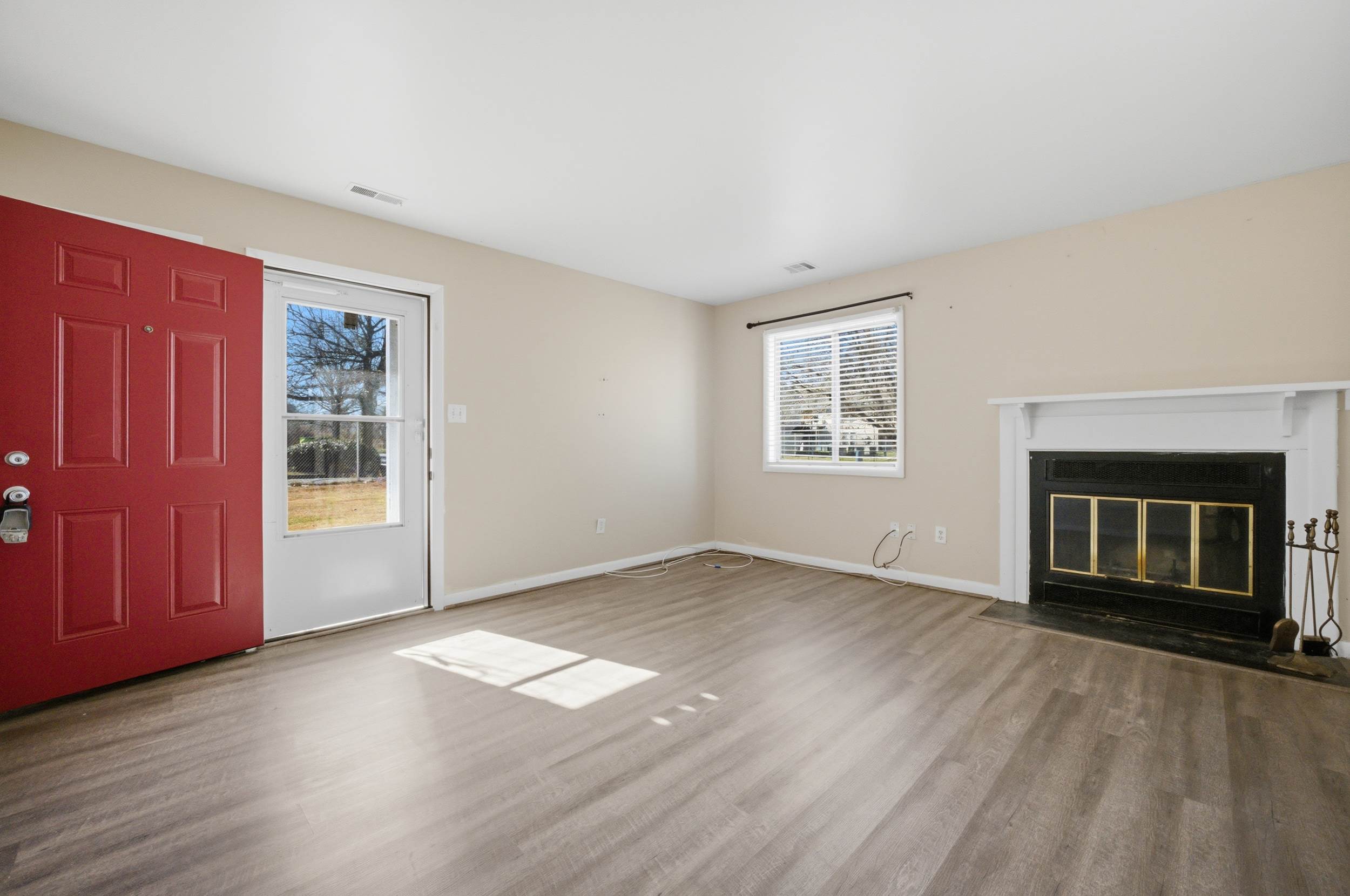 111 Roane Drive, Hampton, VA 23669