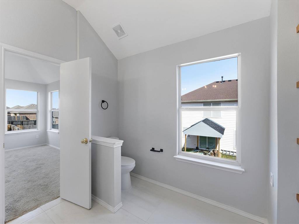 137 Heritage Drive, Crowley, TX 76036