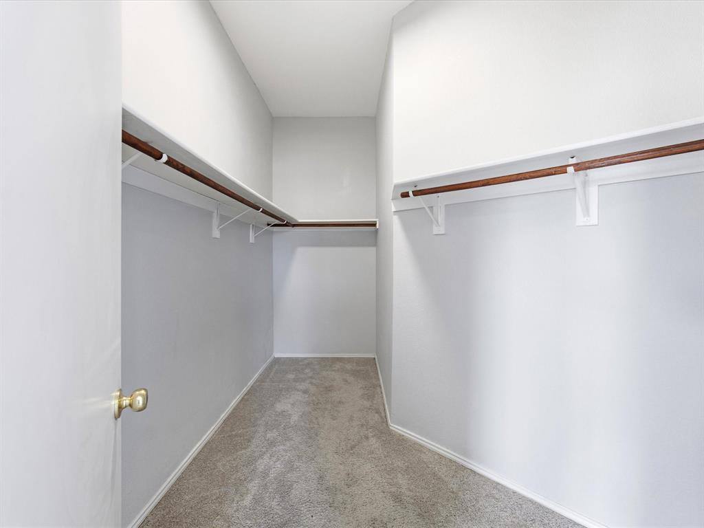 137 Heritage Drive, Crowley, TX 76036