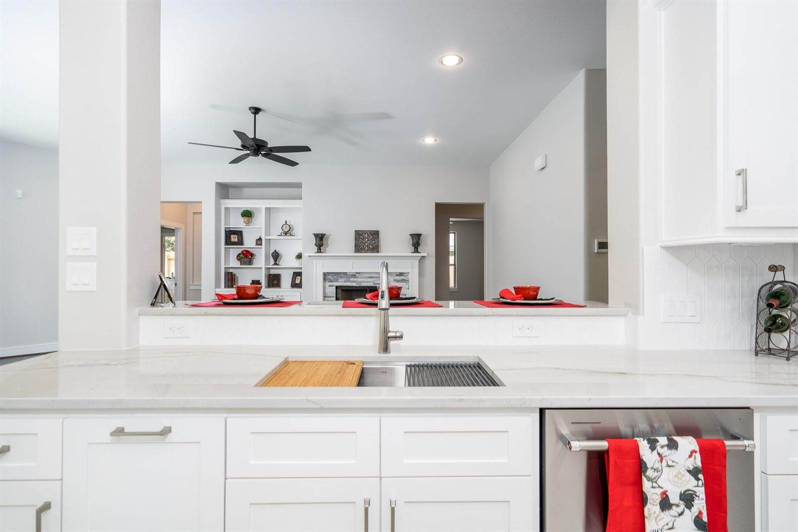 4601 Hummingbird Street, Houston, TX 77035