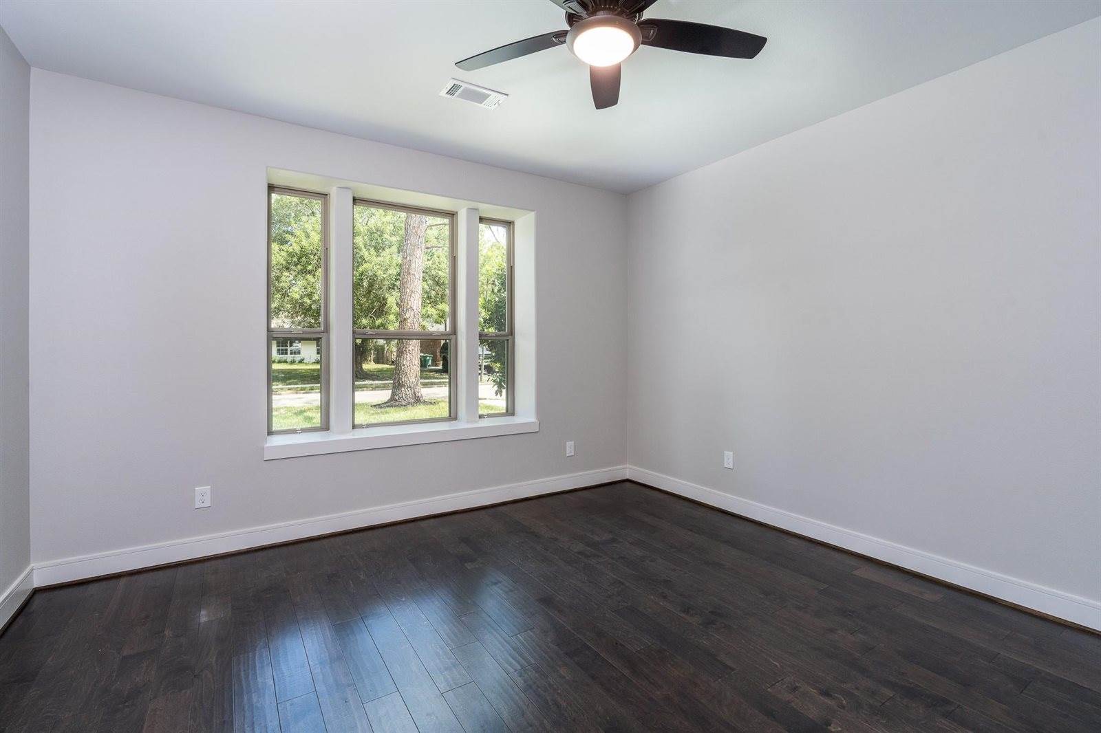 4601 Hummingbird Street, Houston, TX 77035