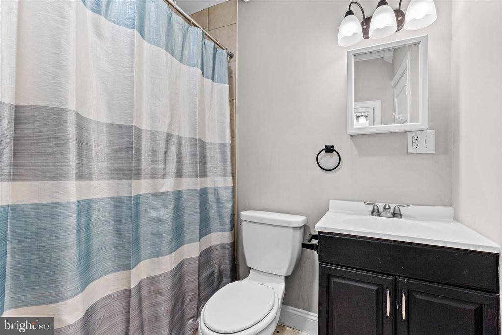 2163 Logan Street, Harrisburg, PA 17110