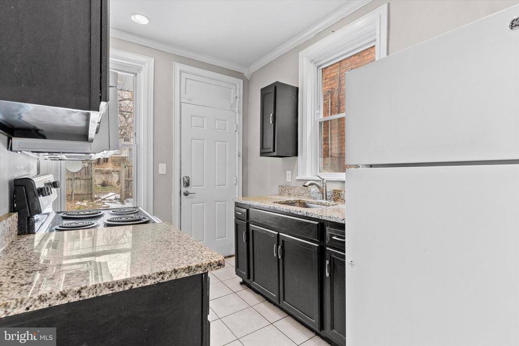 2163 Logan Street, Harrisburg, PA 17110