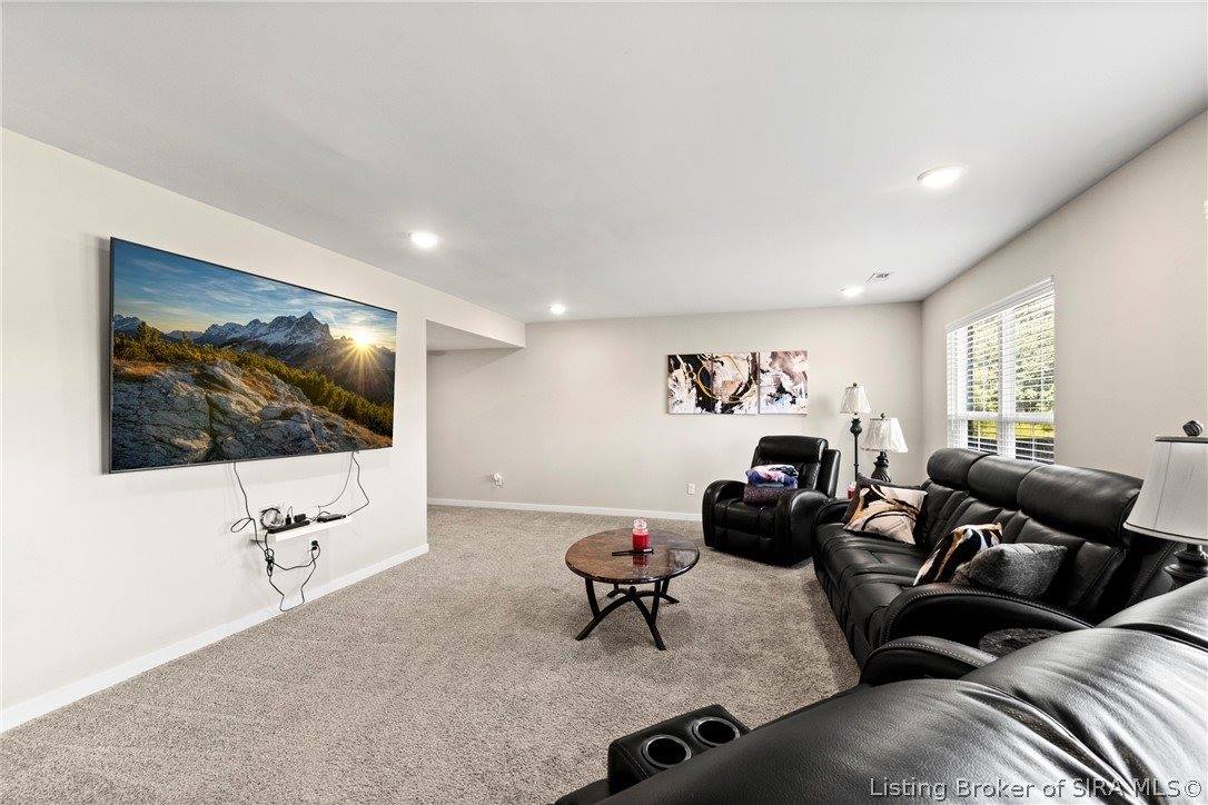 6010 Heaven Hill Drive, Charlestown, IN 47111