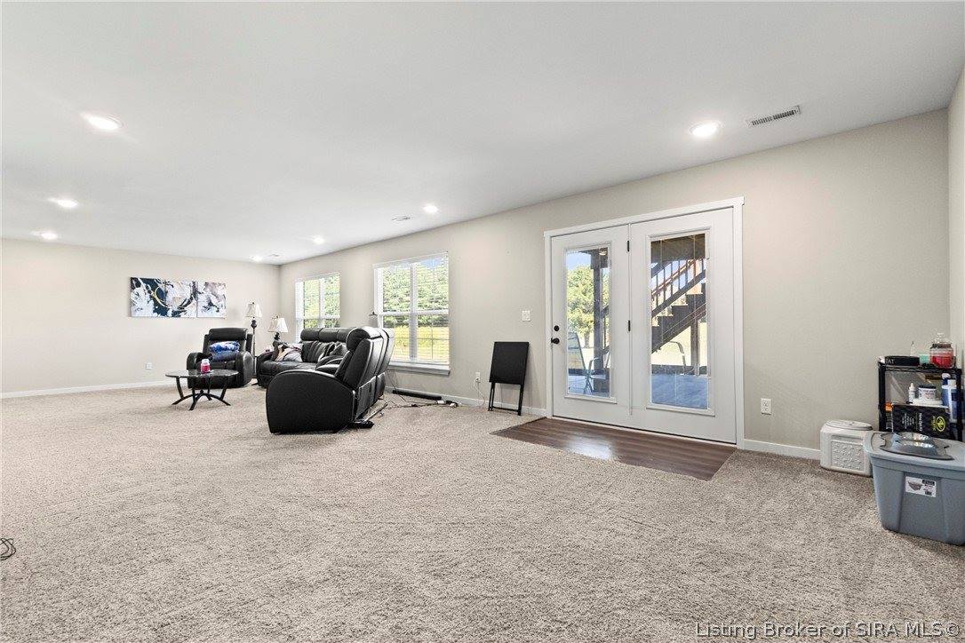 6010 Heaven Hill Drive, Charlestown, IN 47111