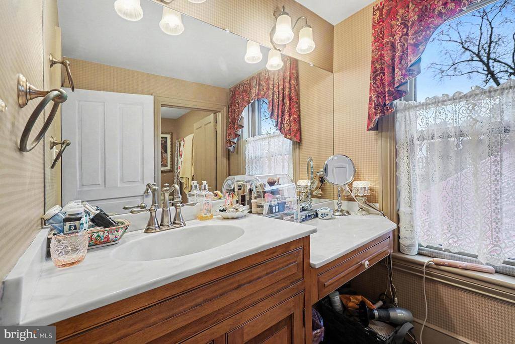 3513 Schoolhouse Lane, Harrisburg, PA 17109