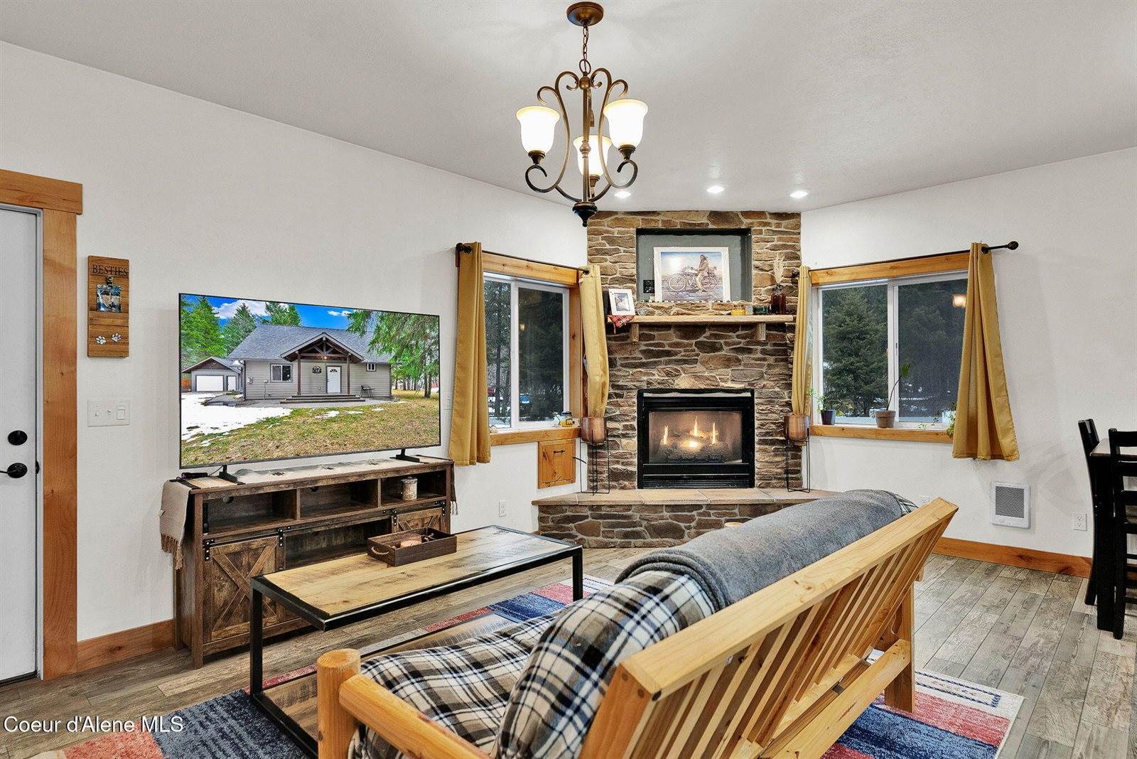 54 Star Rd, Bonners Ferry, ID 83805