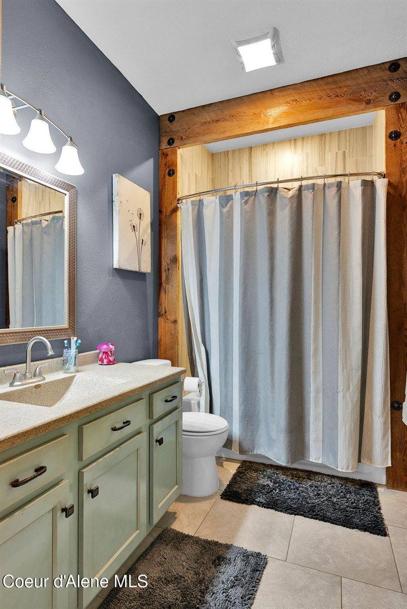 54 Star Rd, Bonners Ferry, ID 83805