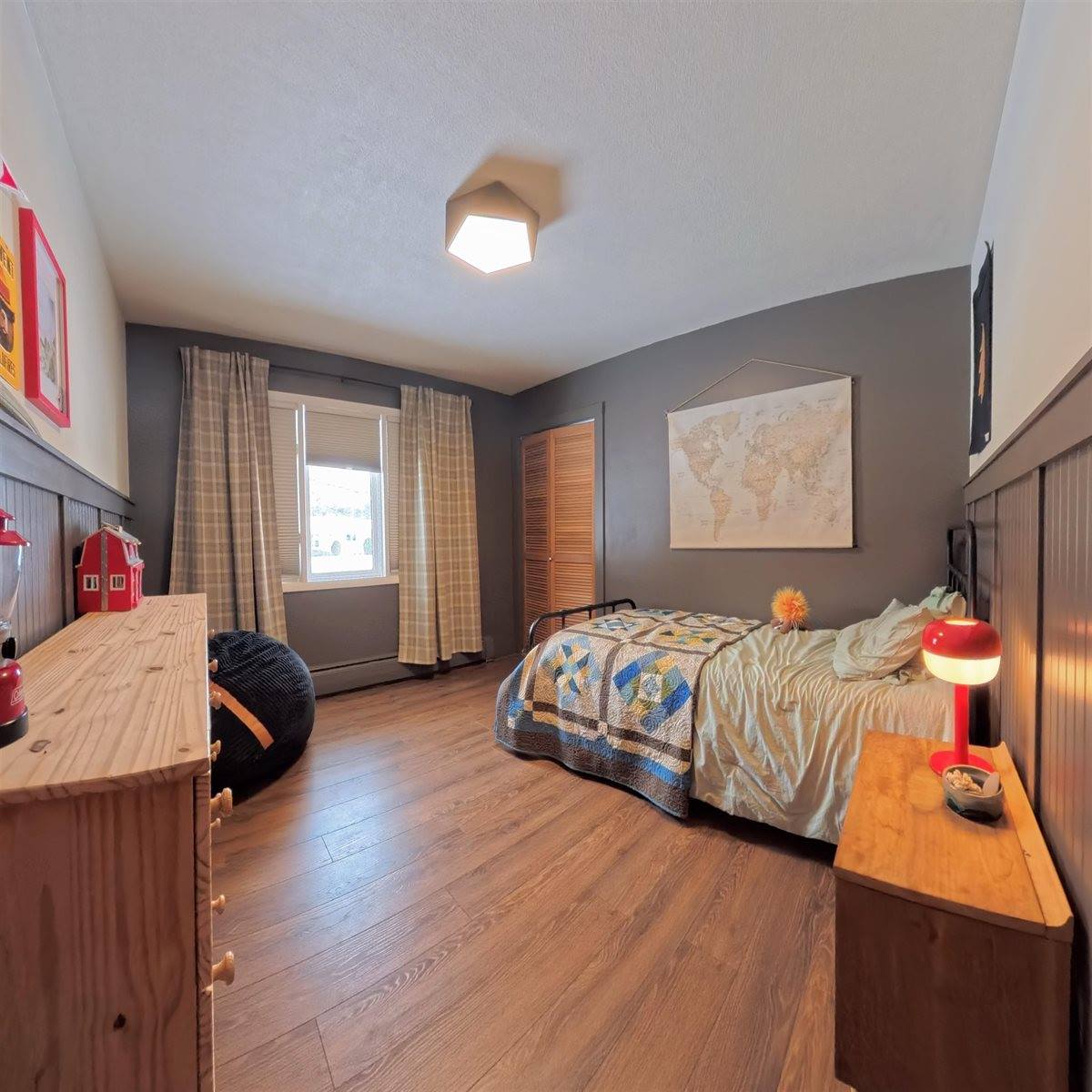 960 Shing Wa Uk Drive, Marinette, WI 54143