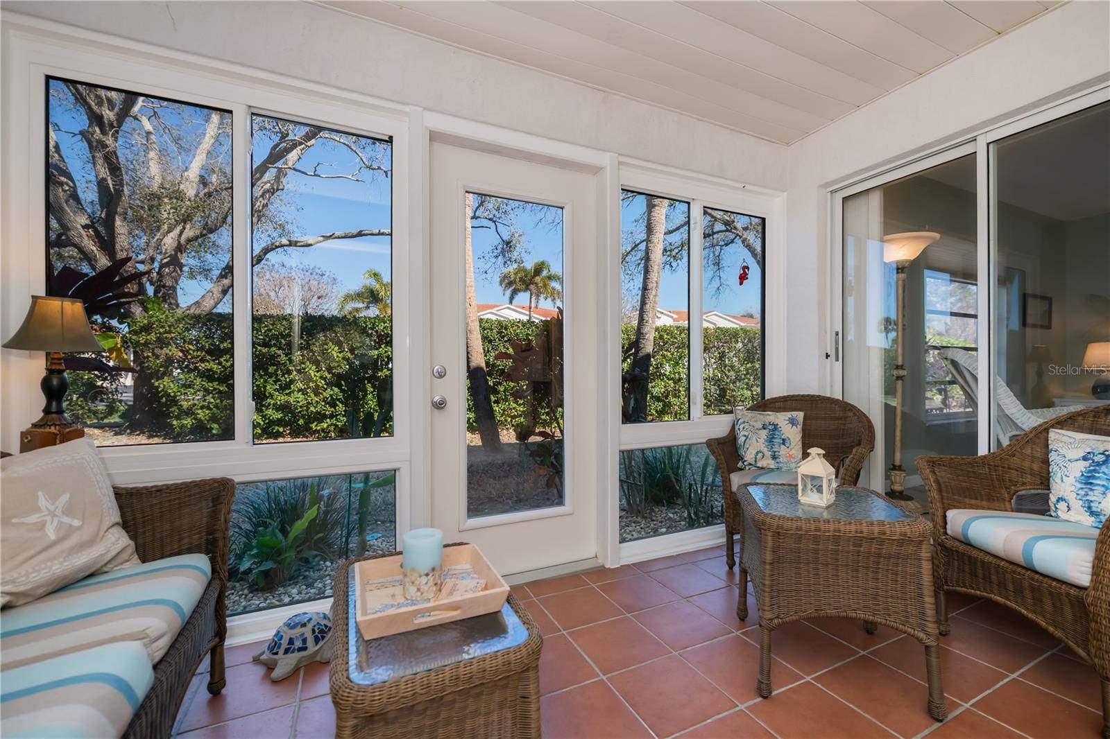 1041 Capri Isles Boulevard, Venice, FL 34292