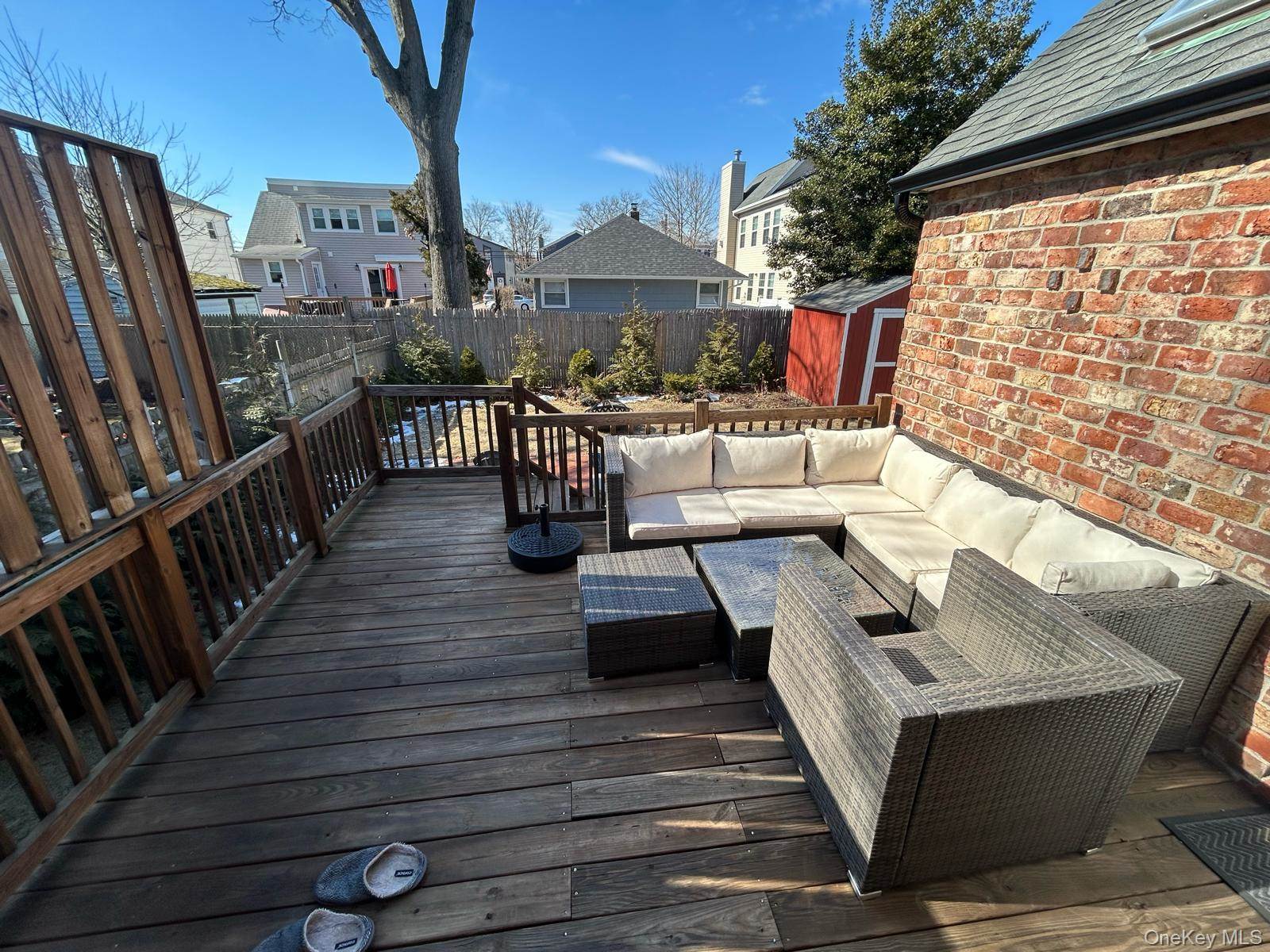 17 Cottonwood Road, North Hempstead, NY 11050