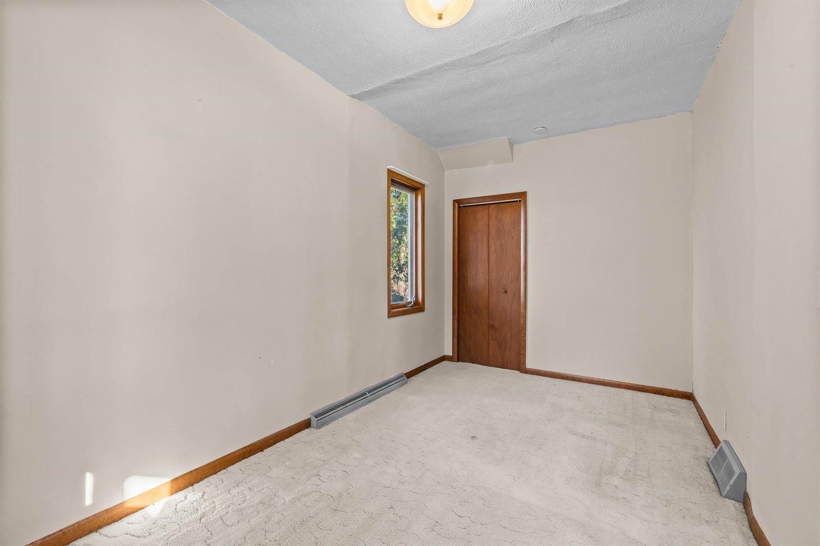 909 Illinois Avenue, Stevens Point, WI 54481