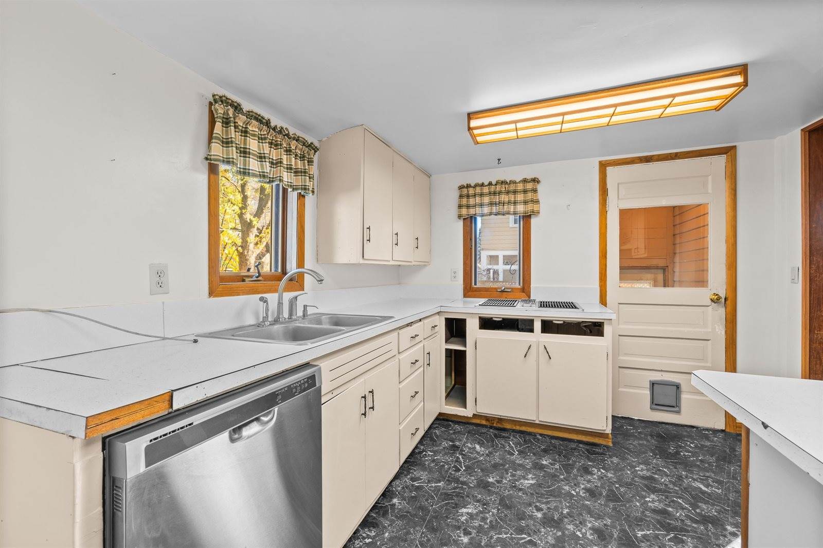 909 Illinois Avenue, Stevens Point, WI 54481