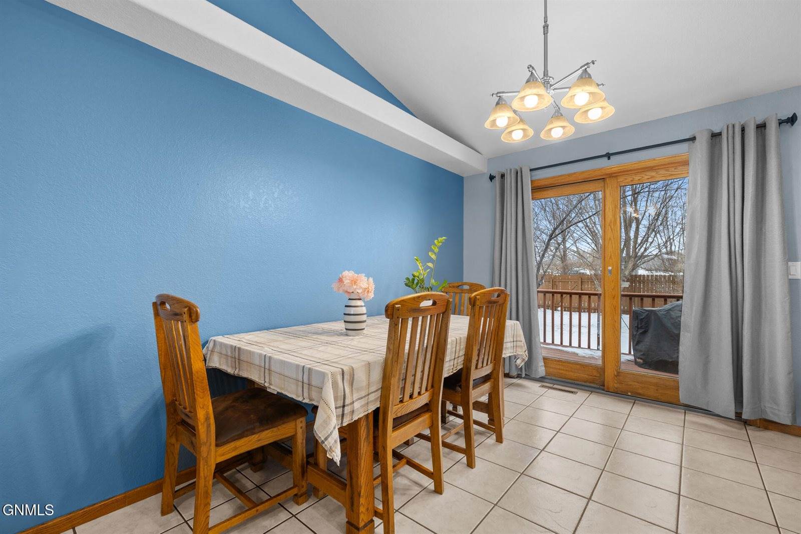 1821 16th Court West, Williston, ND 58801