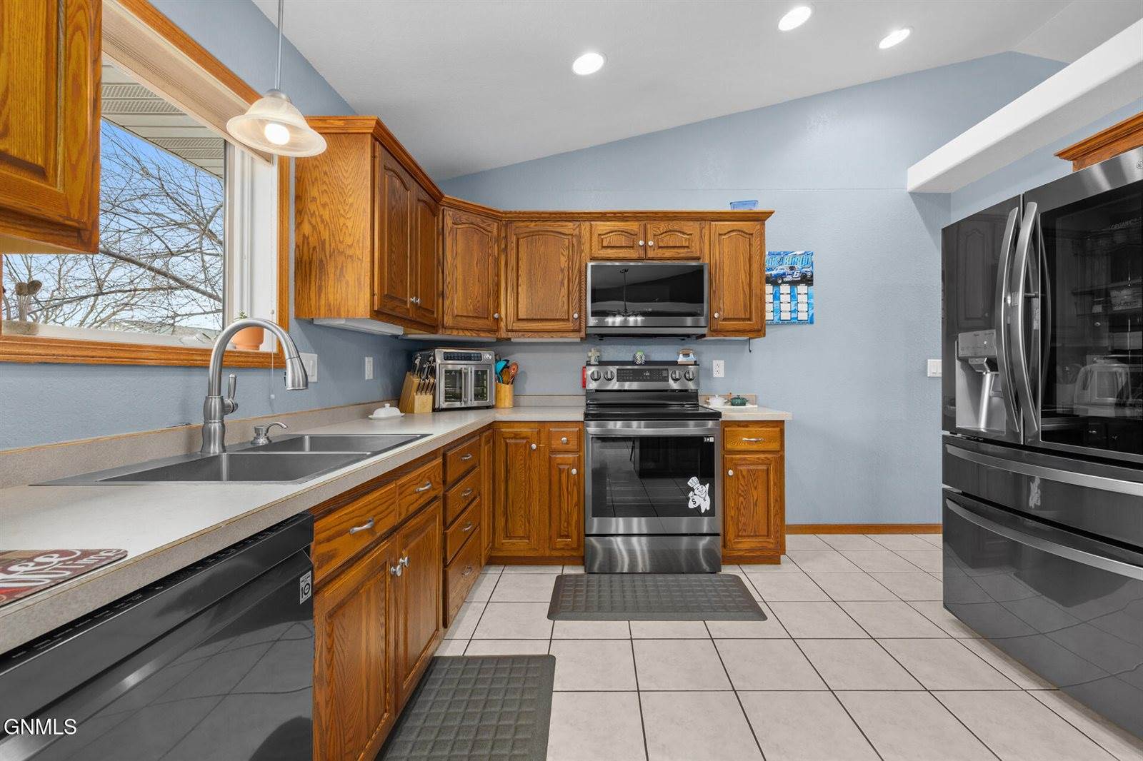 1821 16th Court West, Williston, ND 58801