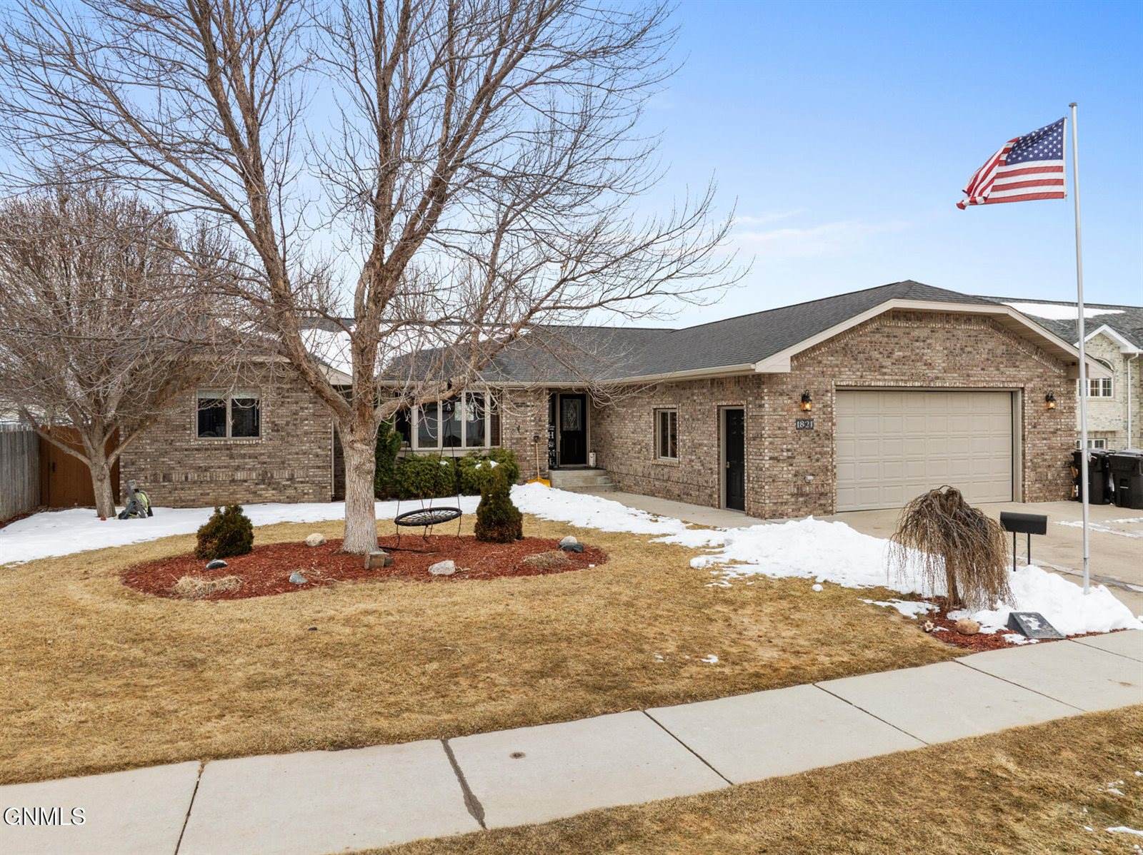 1821 16th Court West, Williston, ND 58801