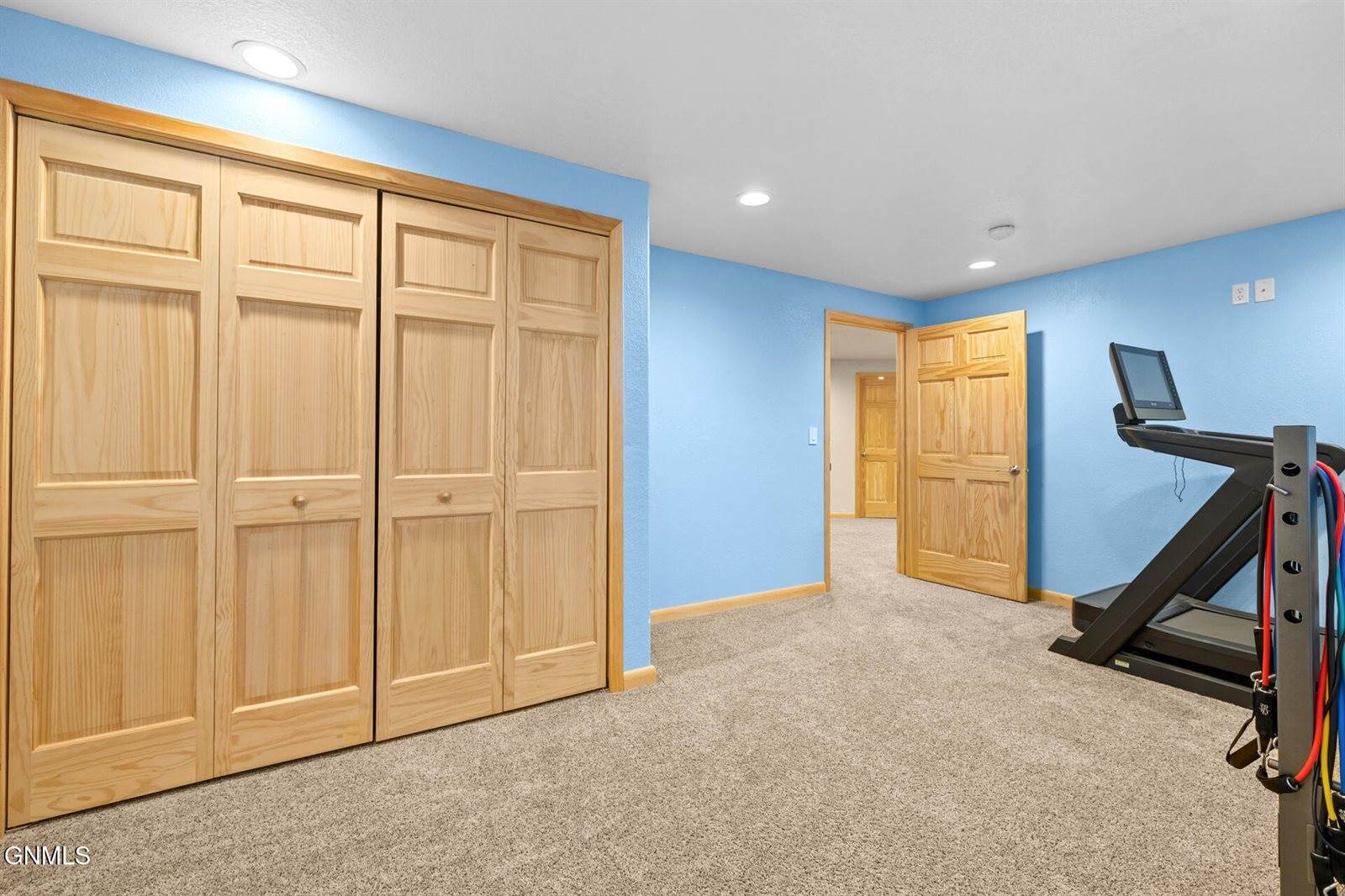 1821 16th Court West, Williston, ND 58801