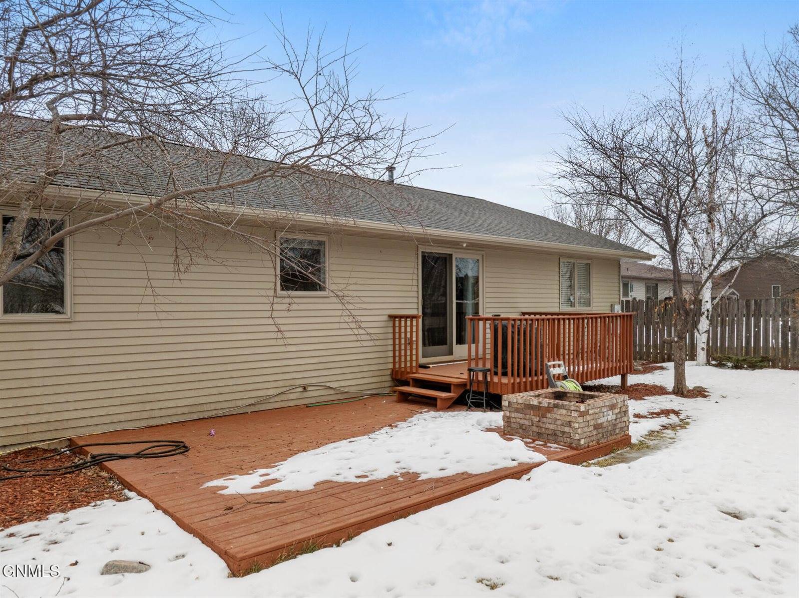 1821 16th Court West, Williston, ND 58801