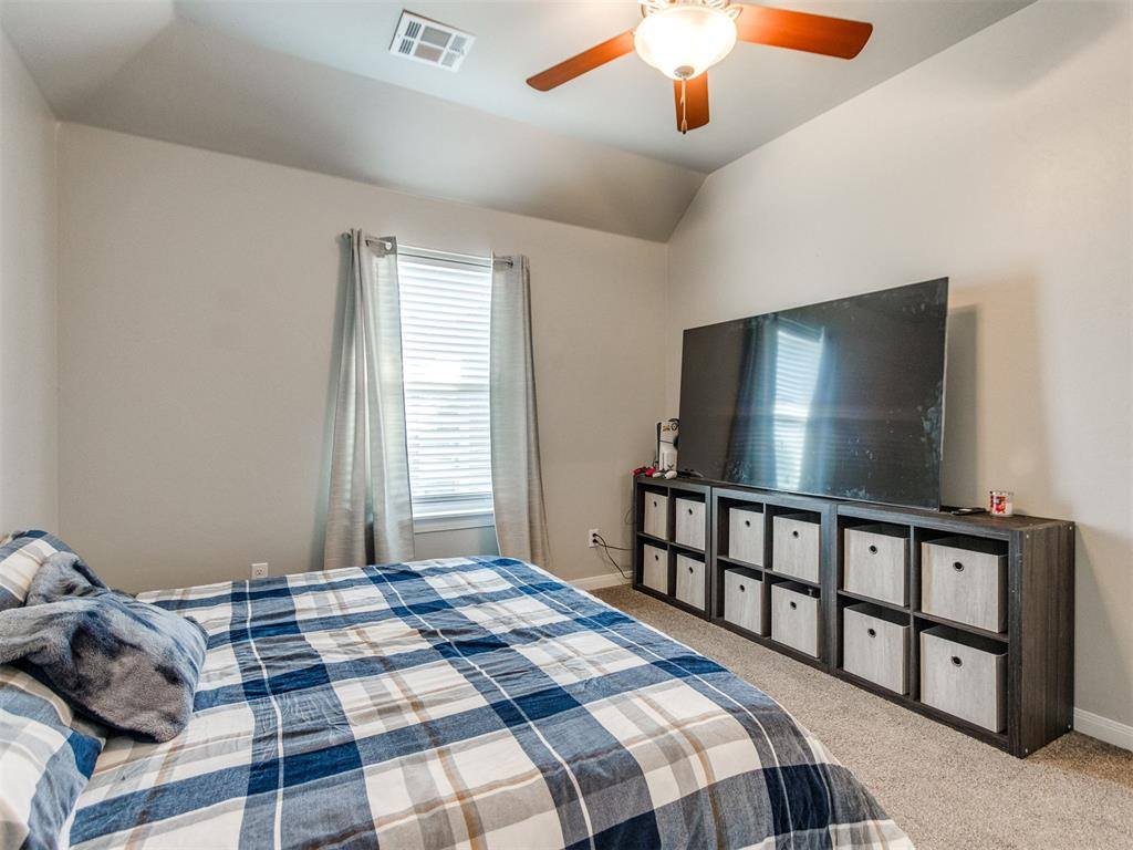 4210 Paradise Drive, Blanchard, OK 73010