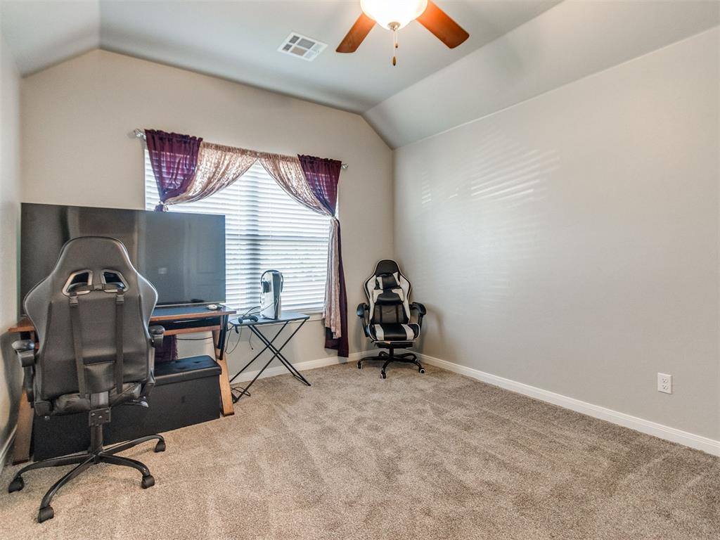 4210 Paradise Drive, Blanchard, OK 73010