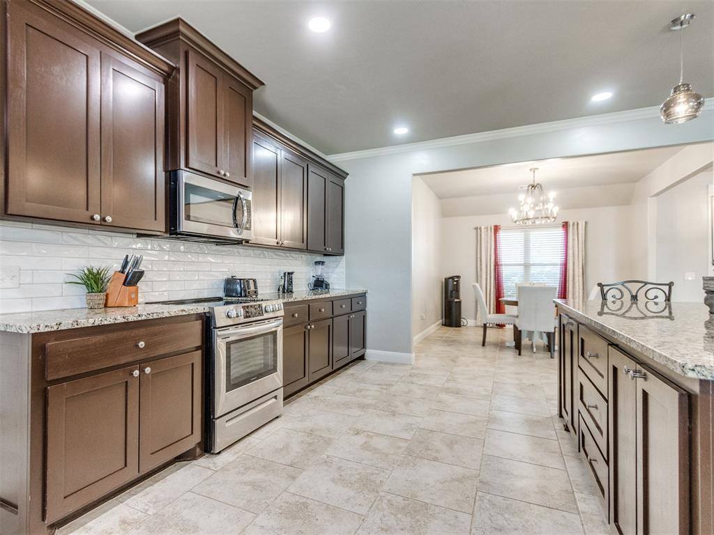 4210 Paradise Drive, Blanchard, OK 73010