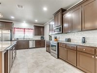 4210 Paradise Drive, Blanchard, OK 73010