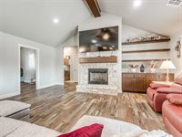 4210 Paradise Drive, Blanchard, OK 73010