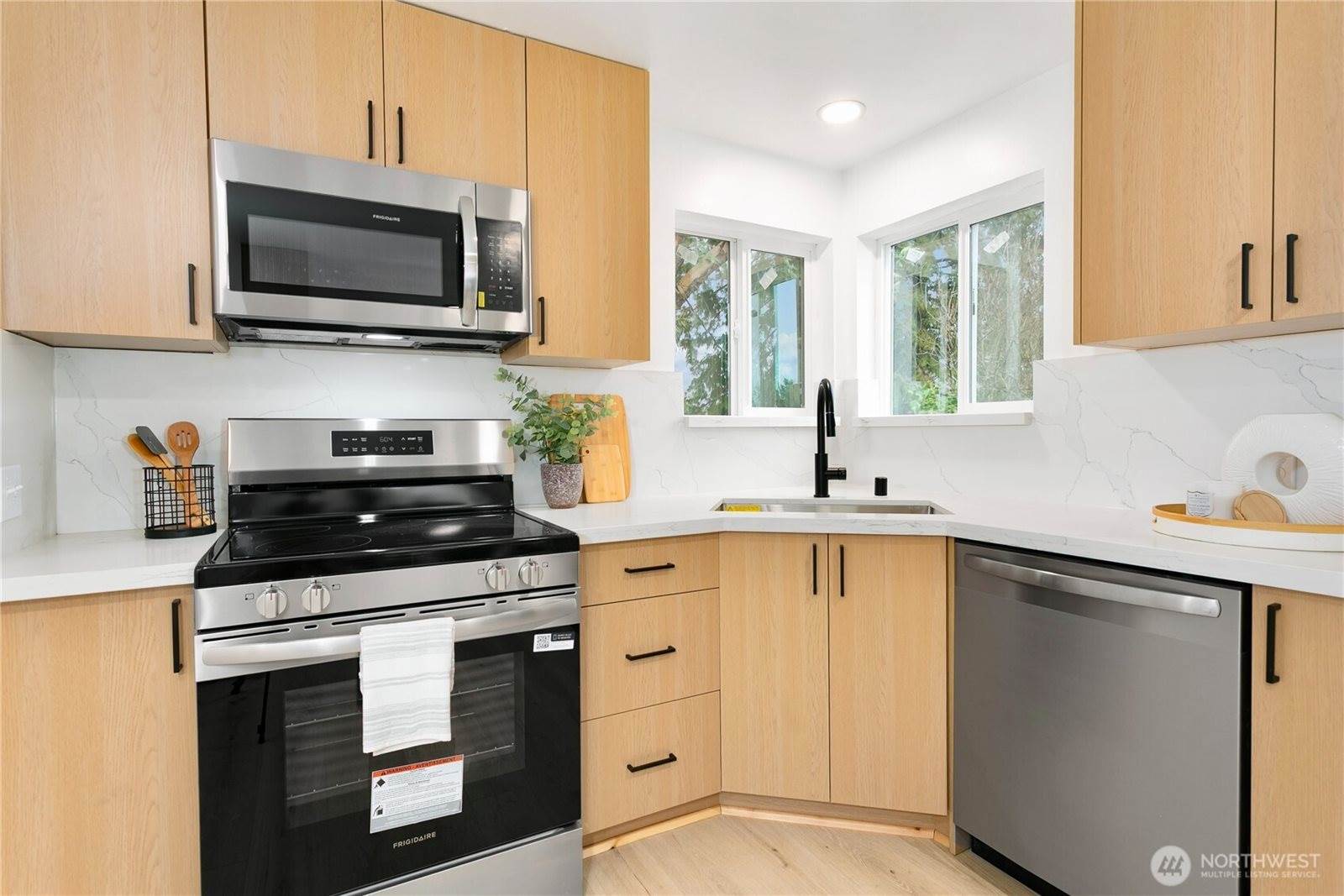 3110 11th Street, Bremerton, WA 98312