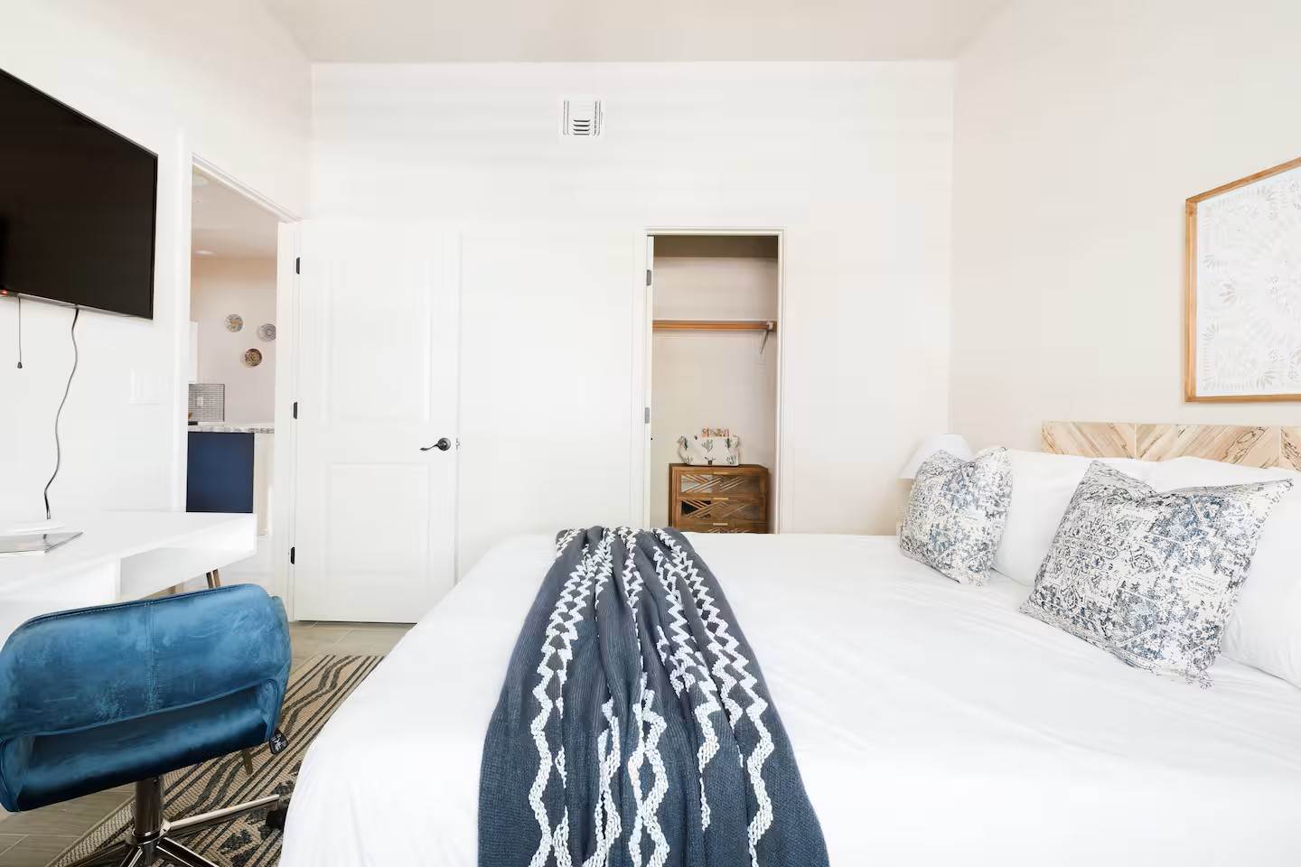 2026 E River Road 101, Tucson, AZ 85718
