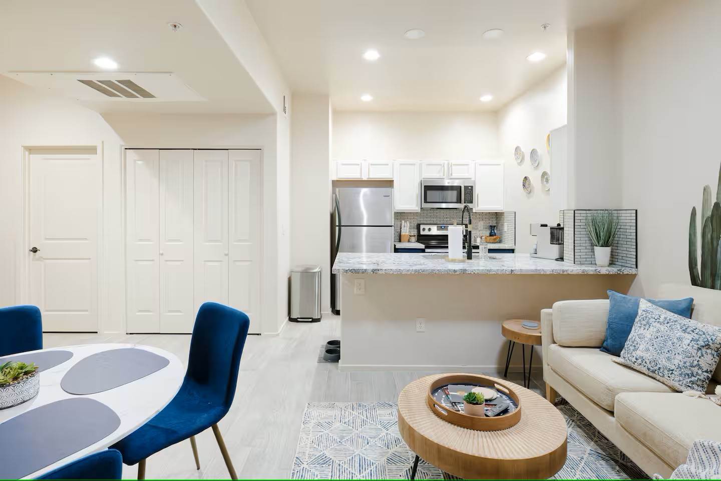 2026 E River Road 101, Tucson, AZ 85718