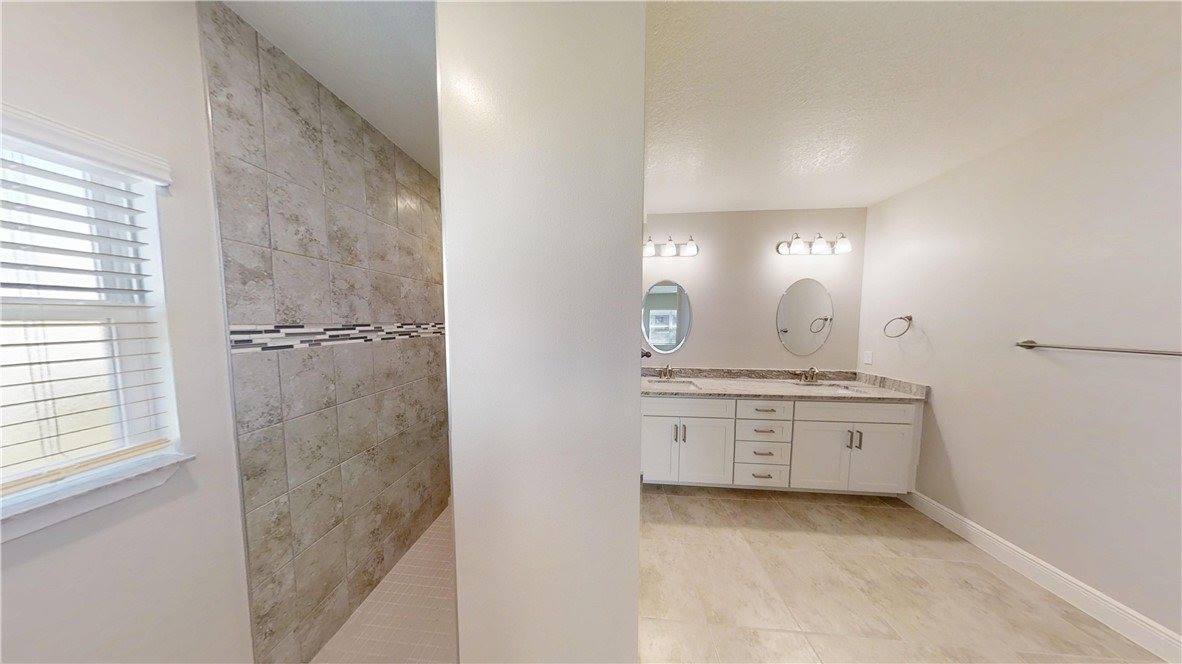 418 Easy Street, Sebastian, FL 32958