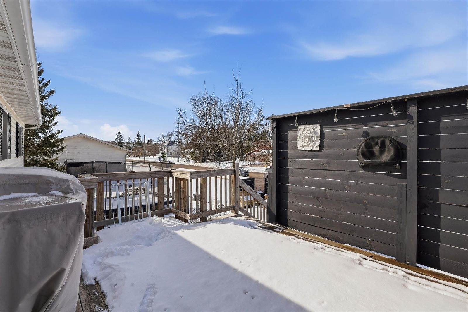 713 Mueller Street, Athens, WI 54411