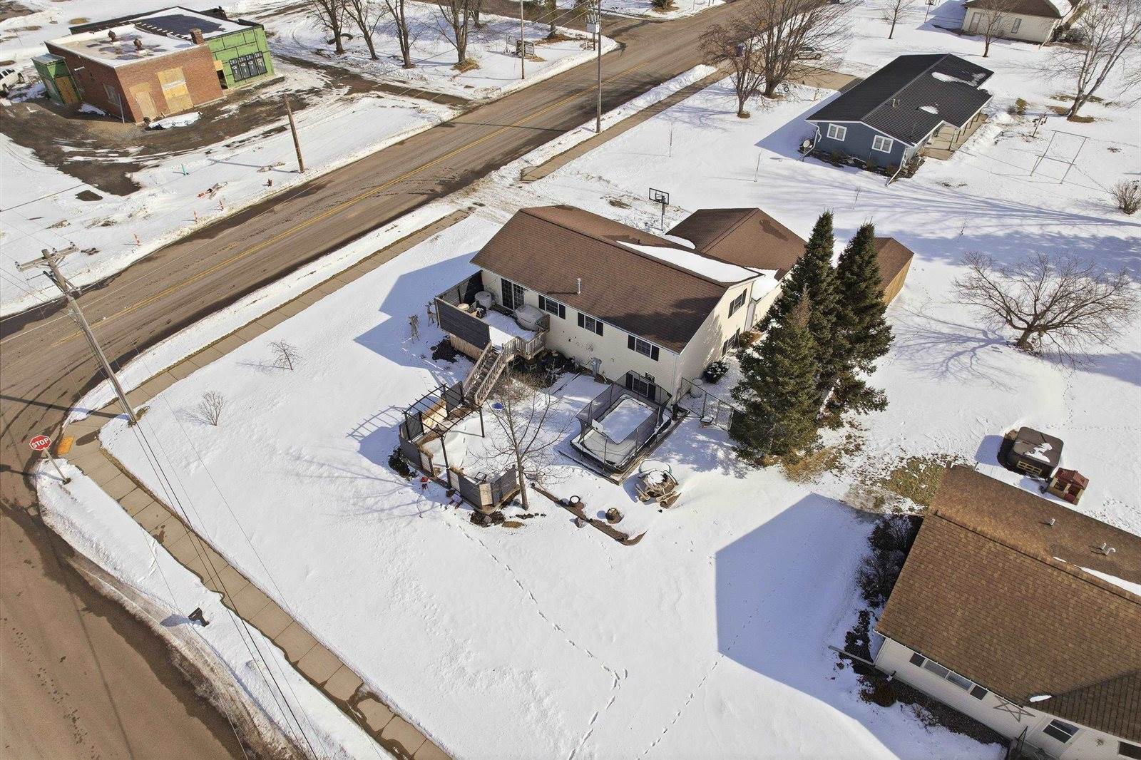 713 Mueller Street, Athens, WI 54411