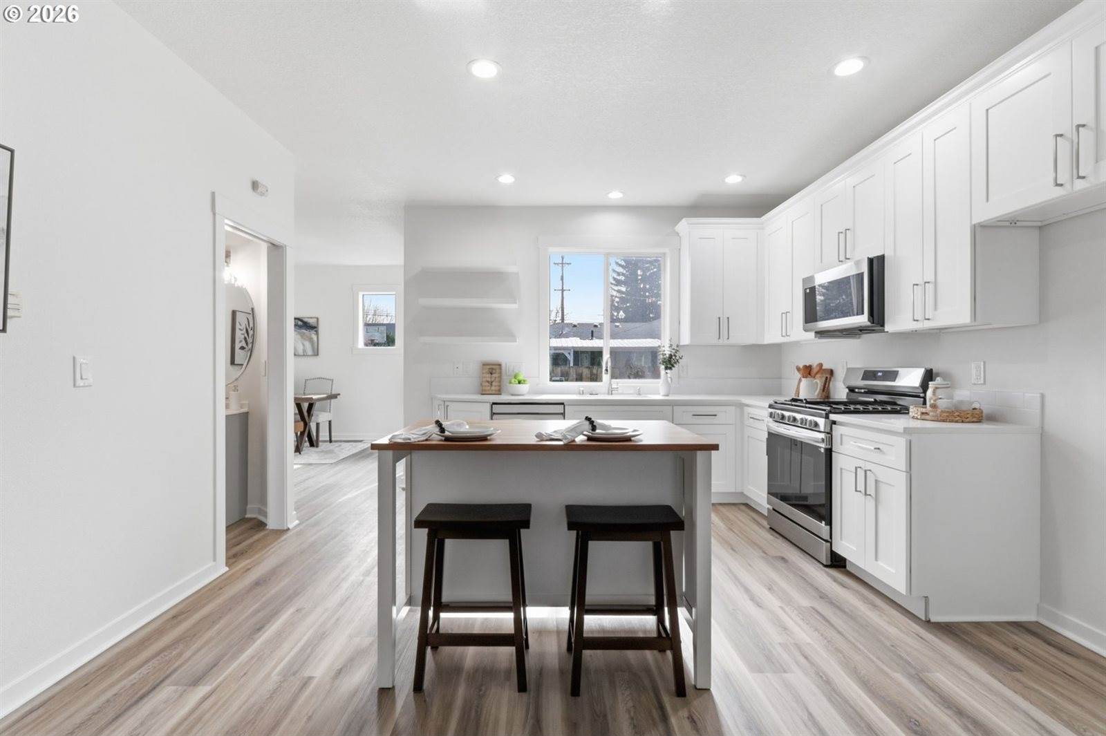 20612 SW Rockport Ln, Beaverton, OR 97006