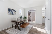 20612 SW Rockport Ln, Beaverton, OR 97006