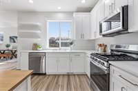 20612 SW Rockport Ln, Beaverton, OR 97006