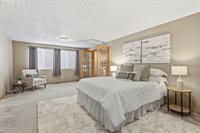 1350 SW Darci Dr, McMinnville, OR 97128