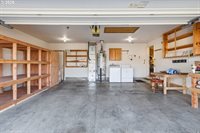 1350 SW Darci Dr, McMinnville, OR 97128