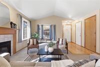 1350 SW Darci Dr, McMinnville, OR 97128