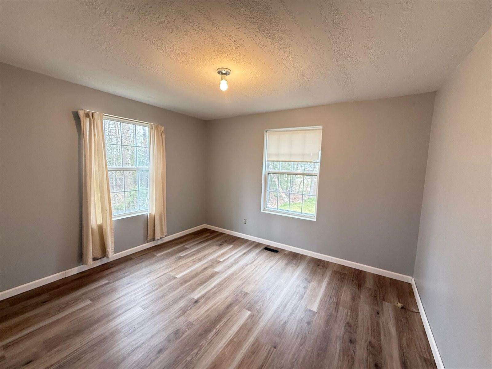 9906 East Houghton Lake Drive, Houghton Lake, MI 48629