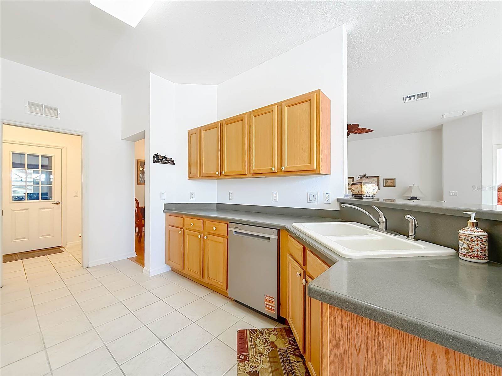 9746 SW 89TH Loop, Ocala, FL 34481