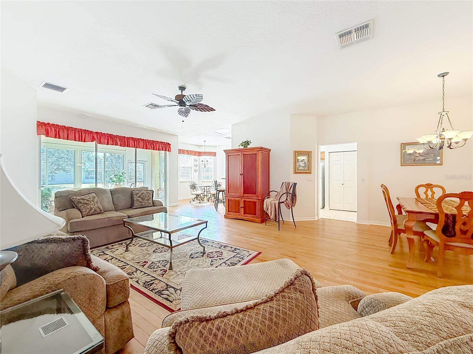 9746 SW 89TH Loop, Ocala, FL 34481