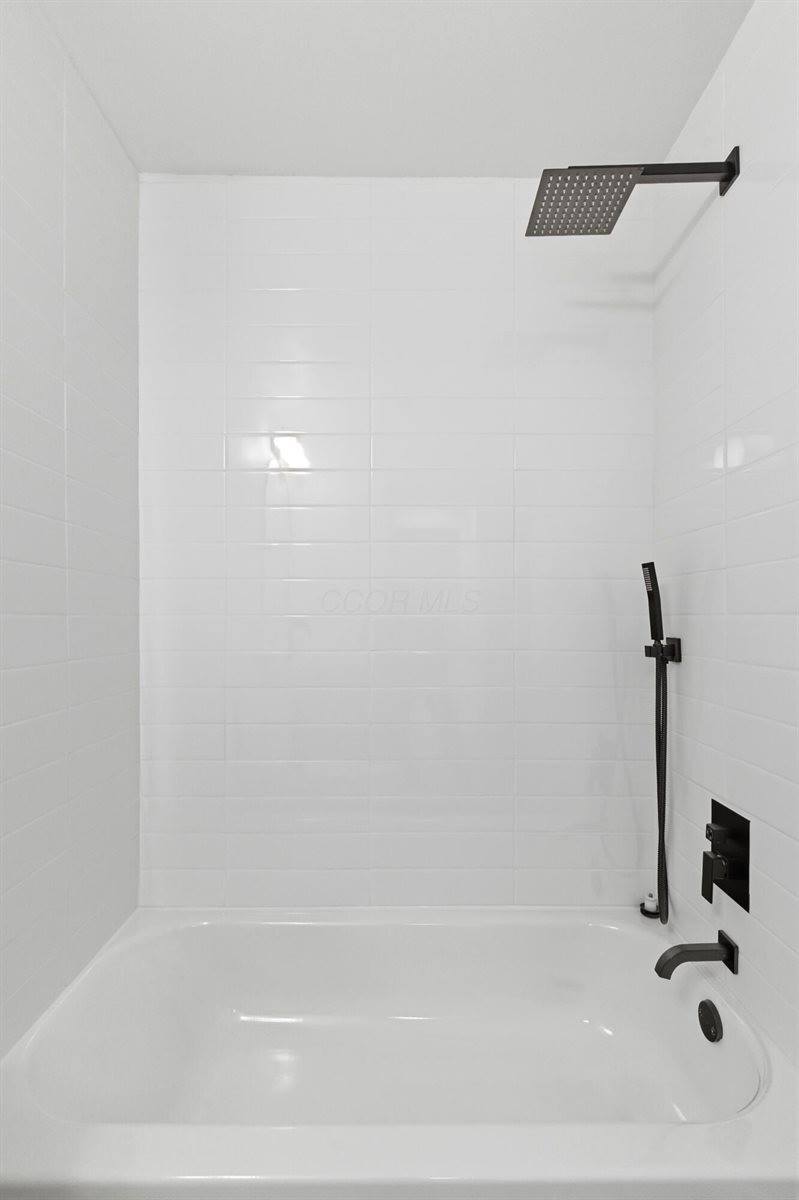 464 Foxwood Drive, Columbus, OH 43230