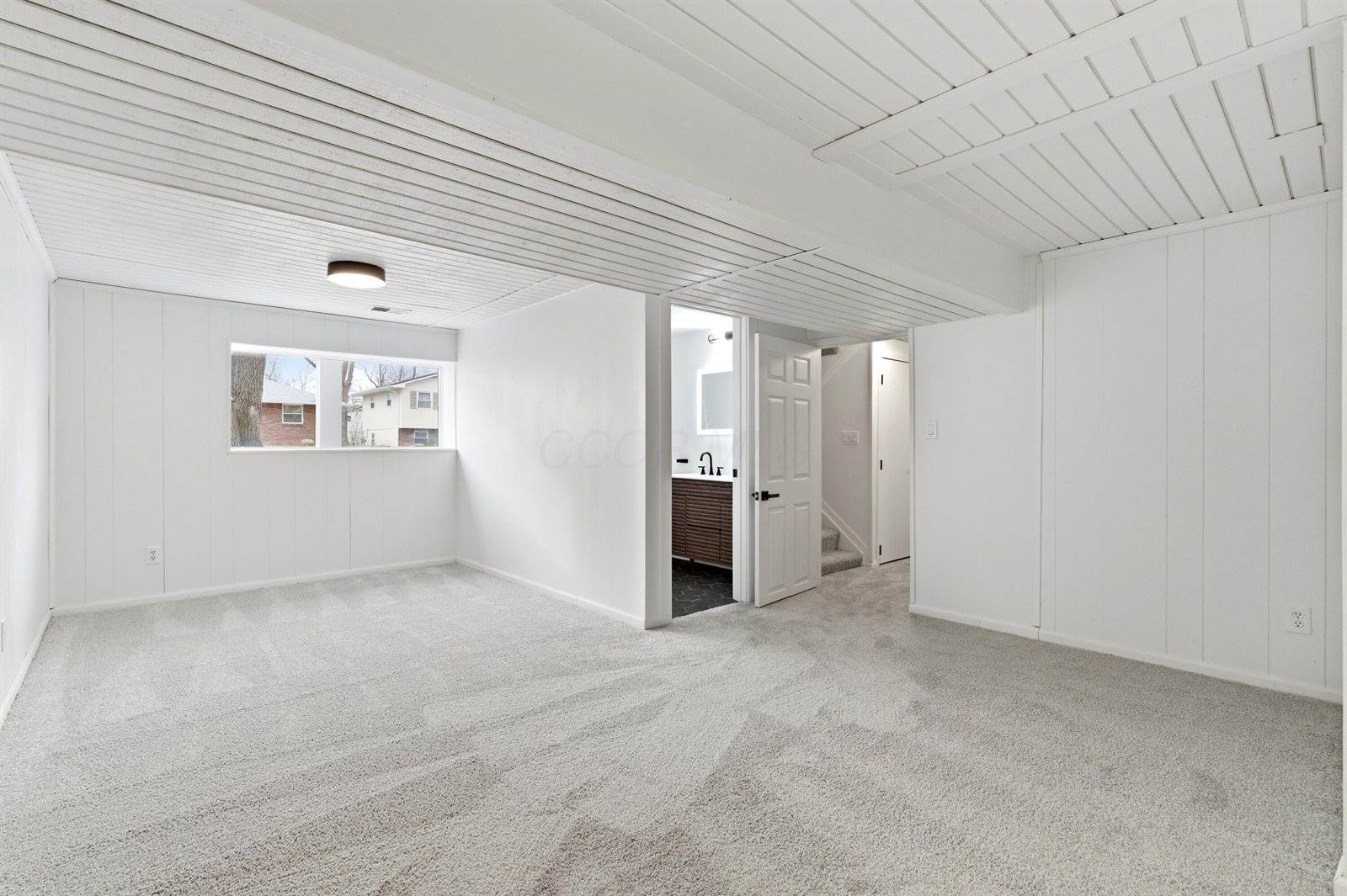 464 Foxwood Drive, Columbus, OH 43230