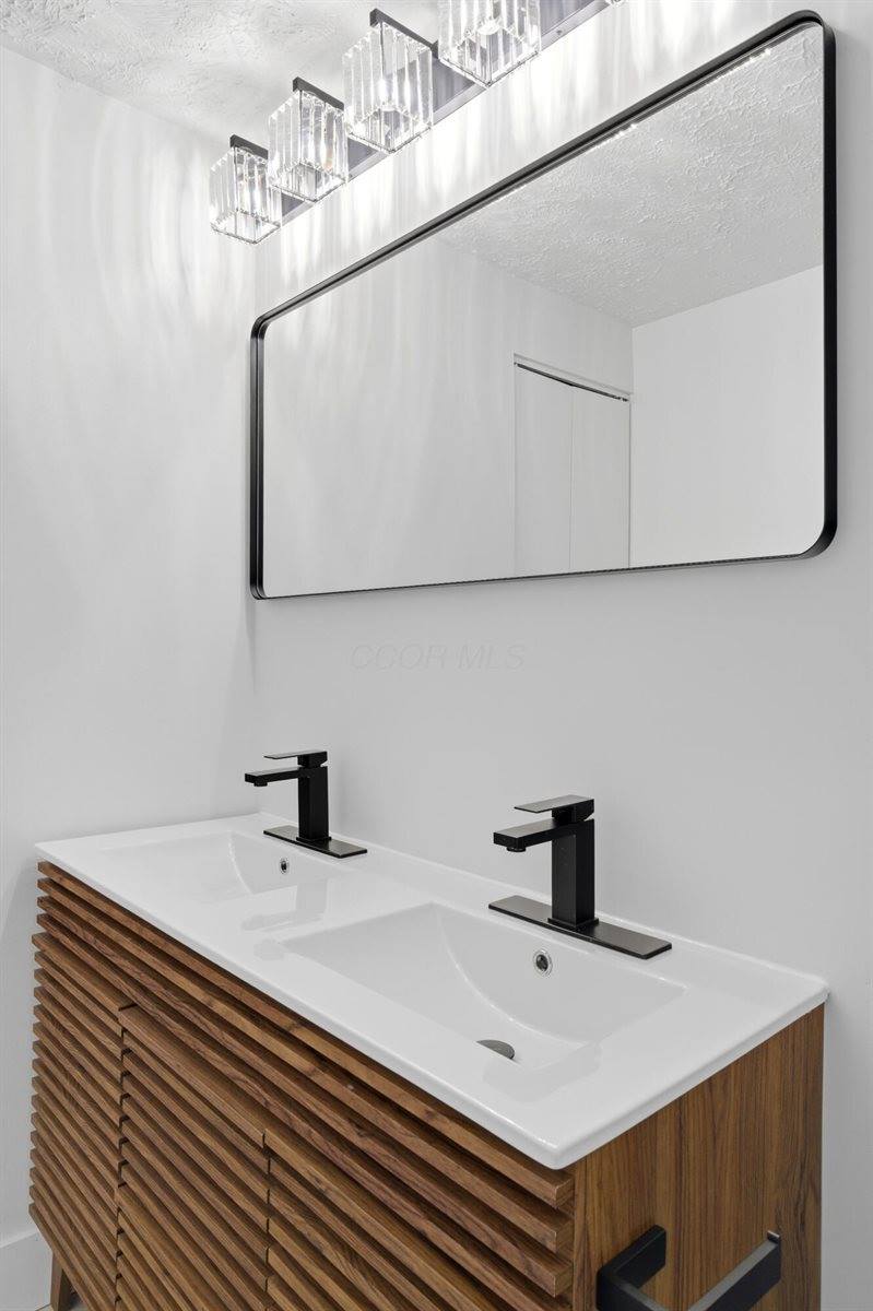 3629 Stockholm Road, Westerville, OH 43081