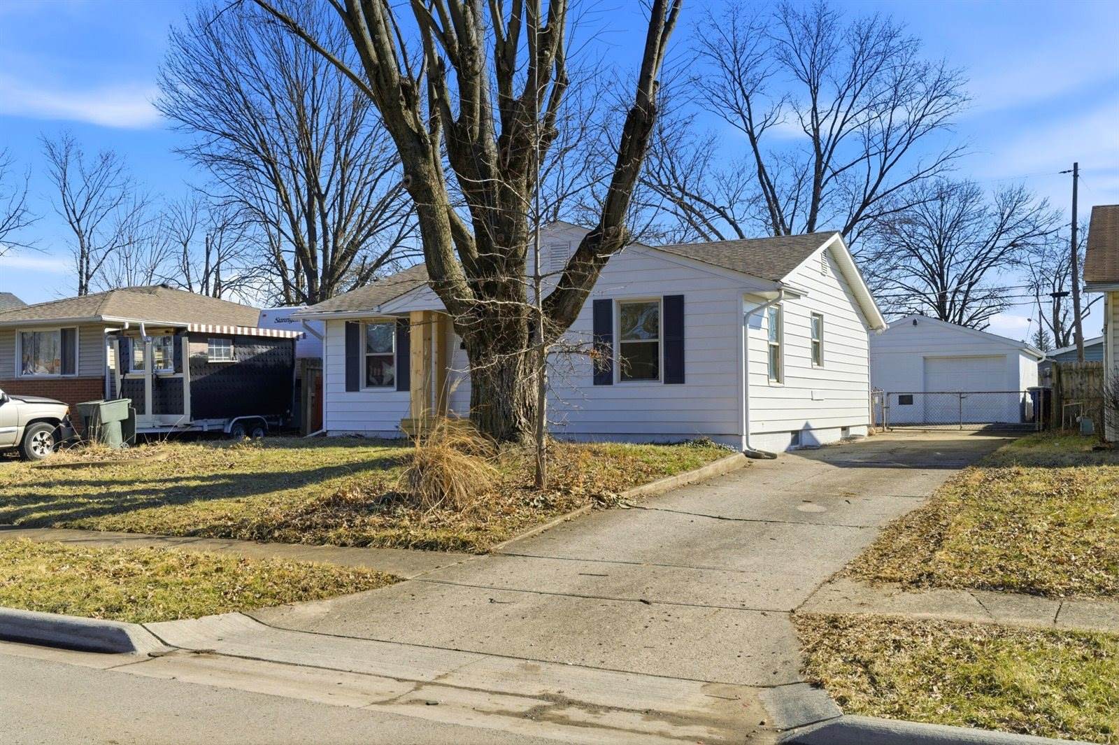 1884 Barnett Court West, Columbus, OH 43227