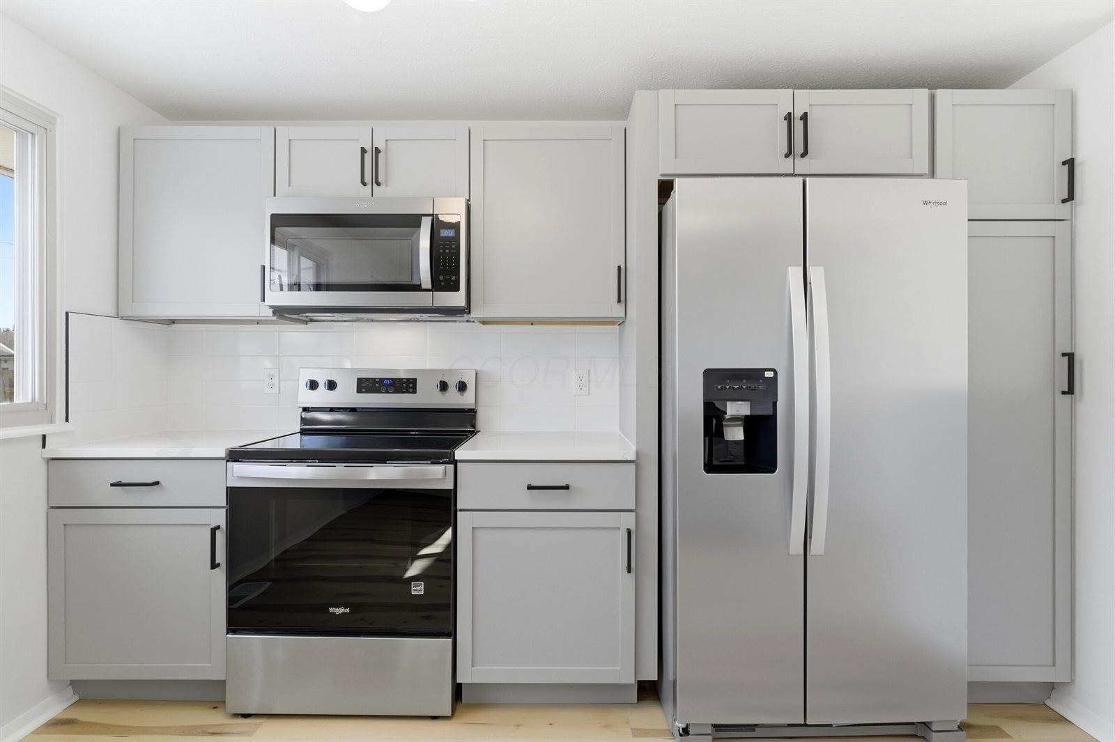 1884 Barnett Court West, Columbus, OH 43227