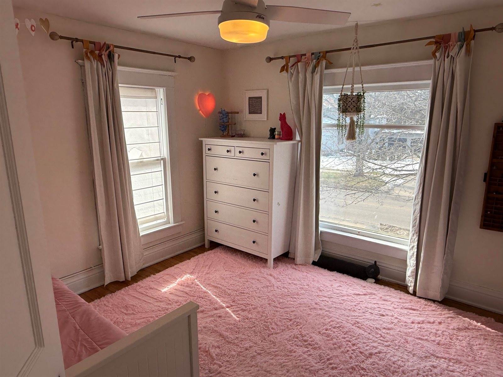 210 North Kalamazoo Avenue, Marshall, MI 49068
