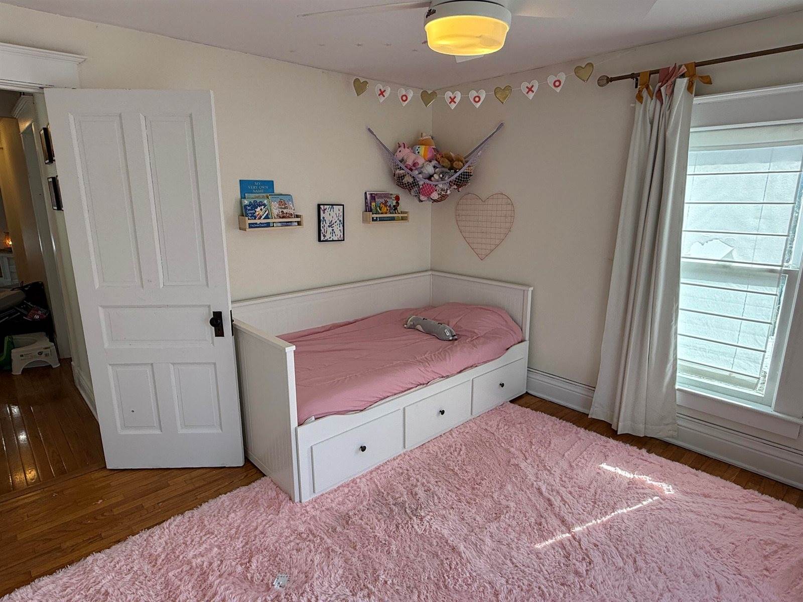 210 North Kalamazoo Avenue, Marshall, MI 49068